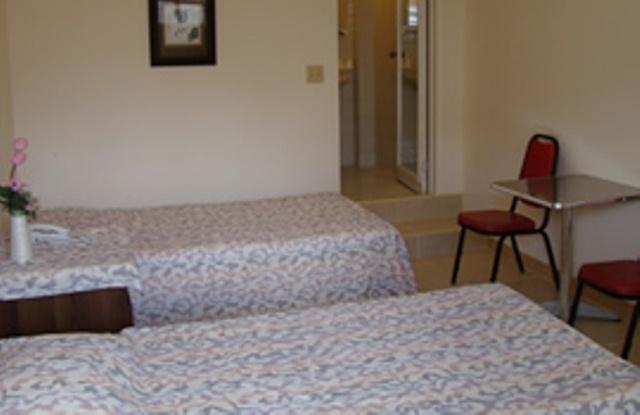 Micro Beach Hotel Garapan Szoba fotó